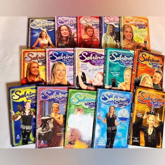 Vintage 17 Sabrina The Teenage Witch Books Based On 1990s TV Series - Halloween - Picture 1 of 3